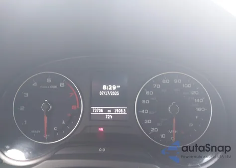 2018 Audi A3 2.0T Premium/2.0T Tech Premium z USA, uszkodzony, nr VIN WAUB8GFF4J1071801